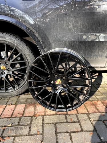 Porsce cayenne front wheel - cayenne,