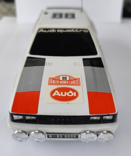 Audi quattro - ,
