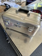 ZERO Halliburton Kosmetik Koffer