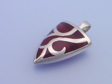 Echt 925 Sterling Silber rhodiniert Anhänger in rubinroter Kunstharz ROT