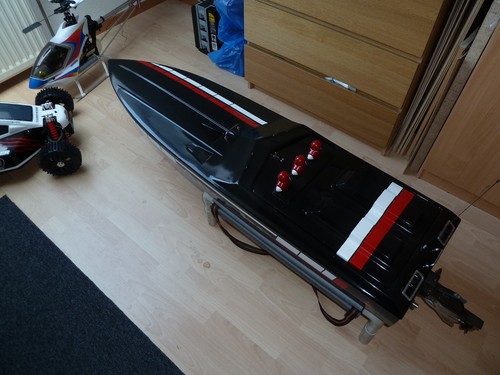 Rennboot apache 56 - rc-,