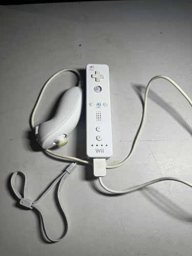 Nintendo wii remote - nintendo,