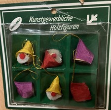 6 Holzwichtel Handarbeit alt