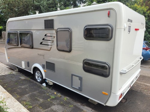 Wohnwagen caravan eriba nova - wohnwagen,