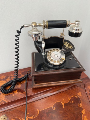 Vintage retro telefon von - vintage,