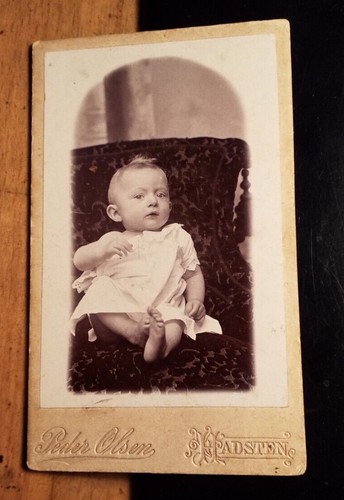 Sitting little child - little, baby