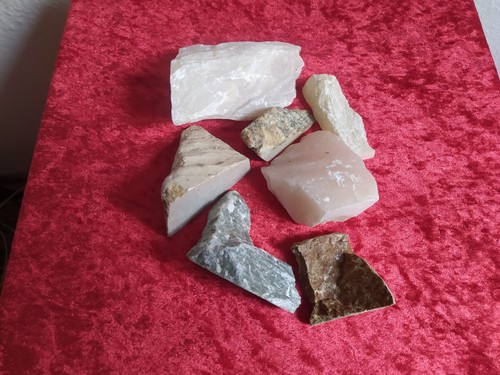 Rohsteine aus speckstein - aus,