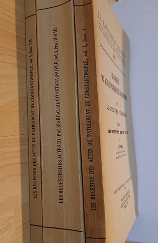 Les regestes des actes - des,