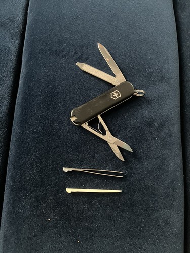 Victorinox classic - victorinox,
