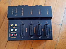 3-Kanal Scart-,  Audio-, Video-Umschaltpult,  Splitter - baugleich Vivanco SBX84