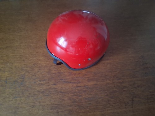 Vintage kletterhelm aus - vintage-kletterhelm,