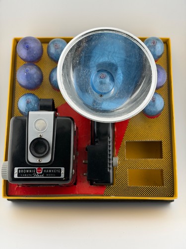 Kodak brownie hawkeye flash - kodak,