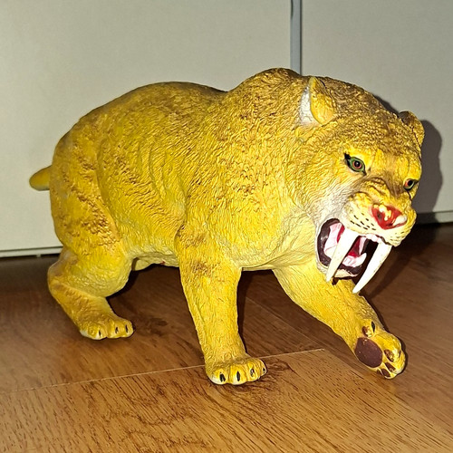 Marke aaa säbelzahnkatze - aaa,