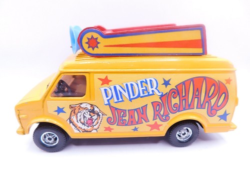 Corgi toys chevrolet van - chevrolet,