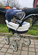 Kinderwagen von