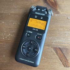 Digital Audio Recorder Tascam DR-05 v2 Digitalrekorder Version 2