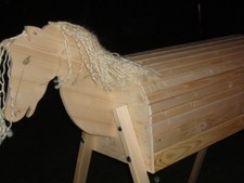 Holzpferd voltigierpferd - holzpferd,