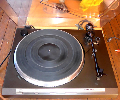 Grundig vintage plattenspieler - vintage,