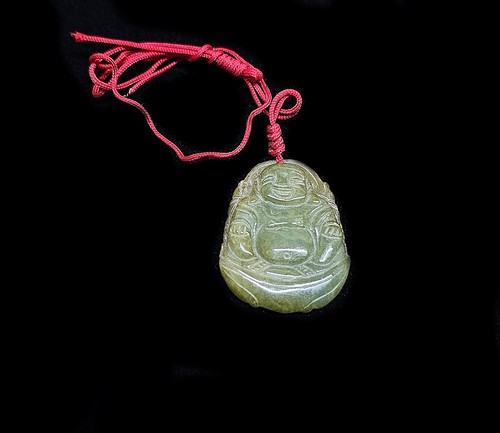 Buddha anhänger aus jade - anhänger,