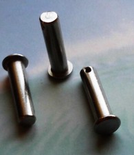 5 Stück.   8  x 32 mm    Steckbolzen - Bolzen - Edelstahl - Splintbolzen - V4A