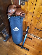 Boxsack mit Halterung und Handschuhen | Adidas, schwarz, leder, set, 18kg