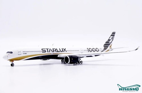 Wings starlux airlines - jc,