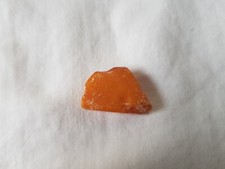 Gelblich/brauner Natur-Bernstein 2,08 g / 1,96 g / 1,80 g / 1,65 g, Nordseeküste