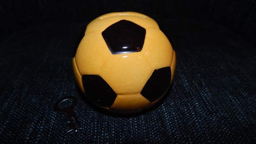 Spardose von goebel fußball - spardose,