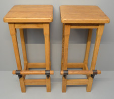 2x Vintage Barhocker Barstuhl Holzhocker mit Fußstütze Massivholz 35x33,5x79 cm