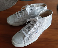 Tolle Hohe Sneaker SUPERGA
