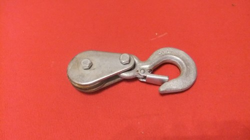 Umlenkrolle mit haken für - 1,