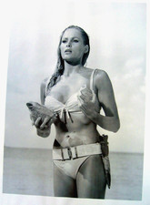 Ursula andress james bond - ursula,