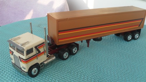 Conrad freightliner - 1:50,