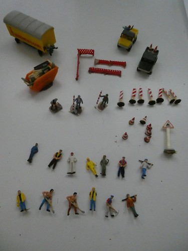 Figuren und zubehör - und,