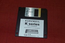 Floppy mit Mundharmonika Harfe