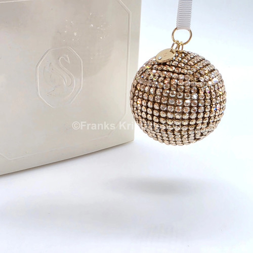 Swarovski holiday magic - swarovski,