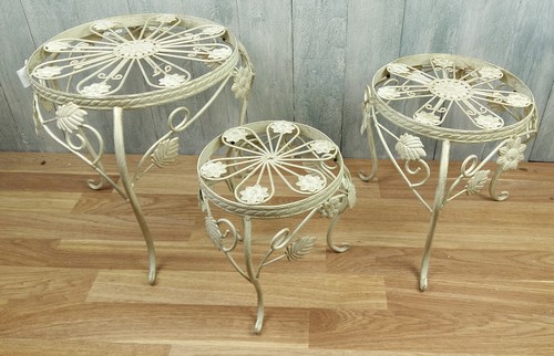 Blumenhocker beistelltisch - blumenhocker,