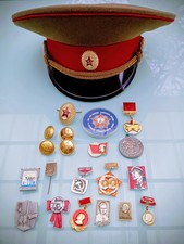 UDSSR Schirmmütze Rote Armee Sowjetunion - Konvolut Anstecker und Knöpfe