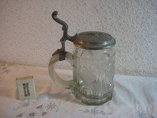 Uralter antiker Glas Bierkrug