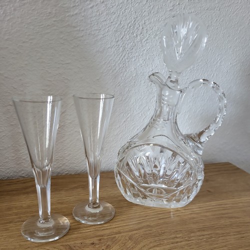 Kleine kristall karaffe mit - kristall,