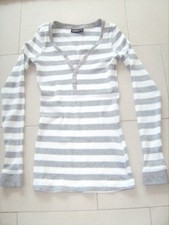 ♦NEU♦Tolles♦T-Shirt♦Oberteil♦Gestreift♦Sexy Ausschnitt♦Hellgrau♦Weiß♦XS-S♦34-36♦