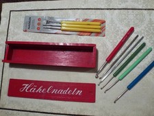 Häkelnadelbox mit Häkelnadeln verschiede Größen