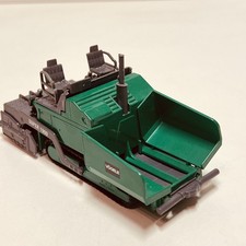 SIKU Super Serie - 1/55 - 3131 Asphaltfertiger - Vögele Super 1900 - GUT   #3598