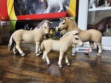 Schleich Fjord Pferde Familie