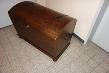 Alte Holztruhe 66 x 48 x 38