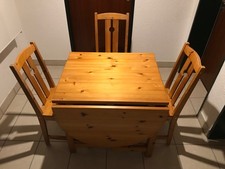 IKEA Esstisch beidseitig ausklappbar, 3 Stühle, Kiefer, inkl. 6 Stuhlauflagen