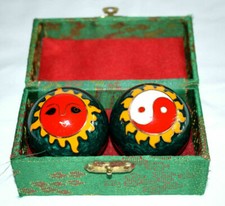 Klangkugeln vintage Qi-Gong Set im Schachtel China Yin Yang Sonne Feng Shui