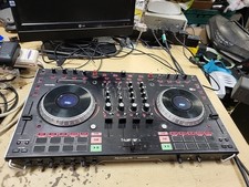 Numark NS6II 4-Kanal Serato DJ