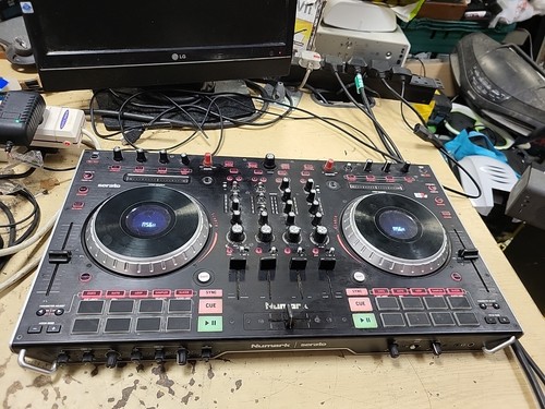 Numark ns6ii kanal - 4-kanal, serato