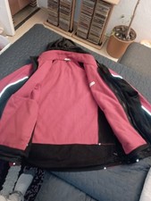1 Mal Weste Und Winterjacke Von Audi,Rot Schwarz, Gebraucht